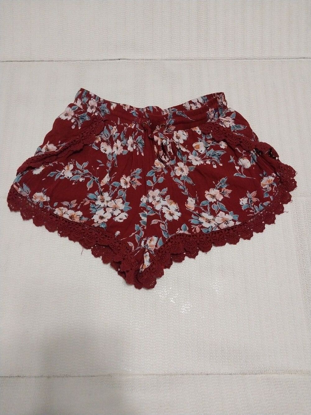 Charlotte Russe XS Shorts Burgundy Floral Lace Trim Casual Festival Boho Women's
